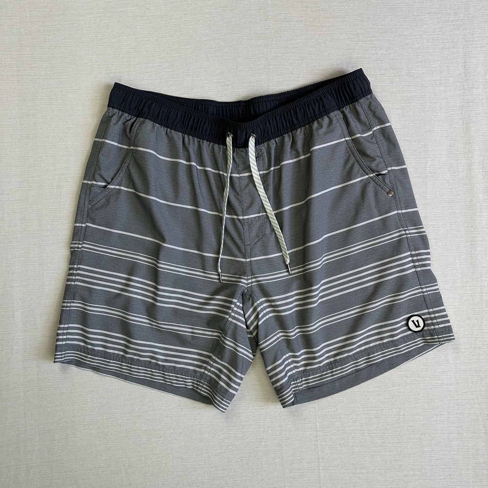 Vuori Kore Shorts Striped Lined 7" Athletic Men XL Stretchy Gym Training